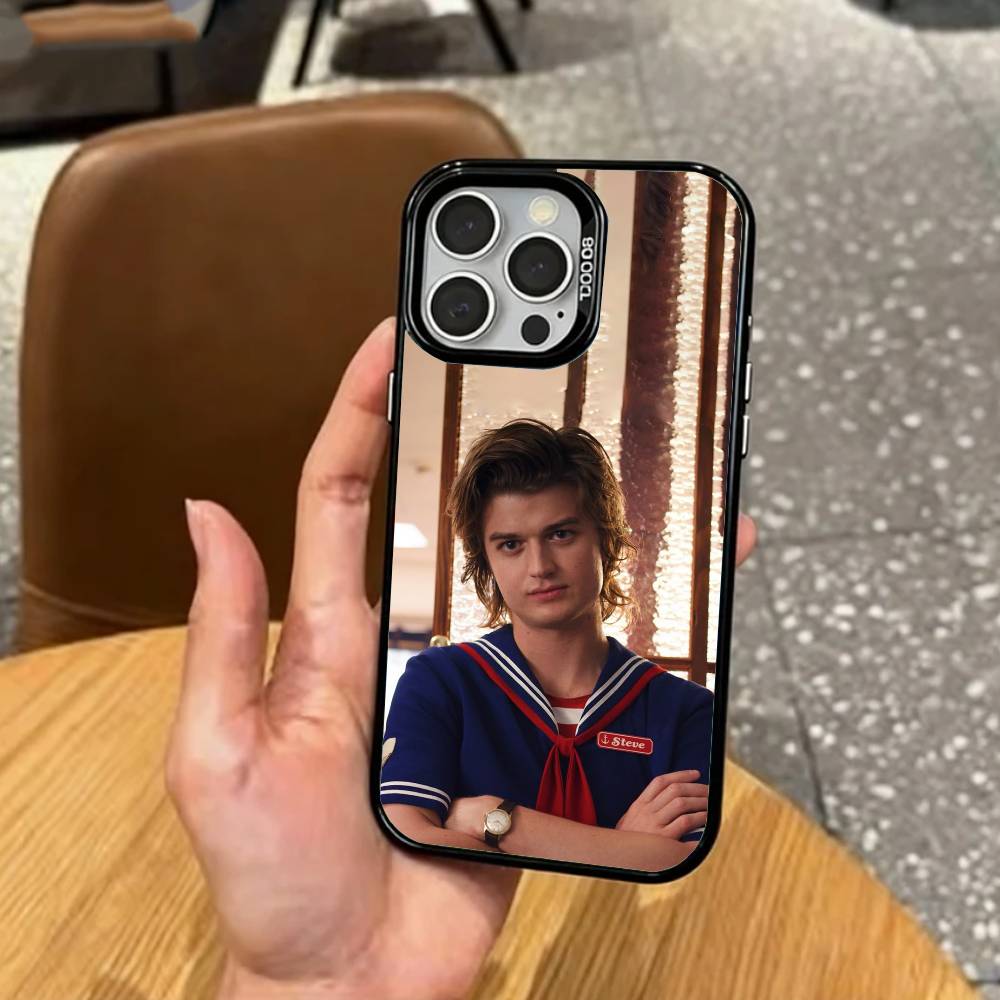 Trendy S-Steve H-Harrington   Phone Case For iPhone17,16,15,14,13,12,11 Plus,Pro Max Colored Silver Plated Inside Cover