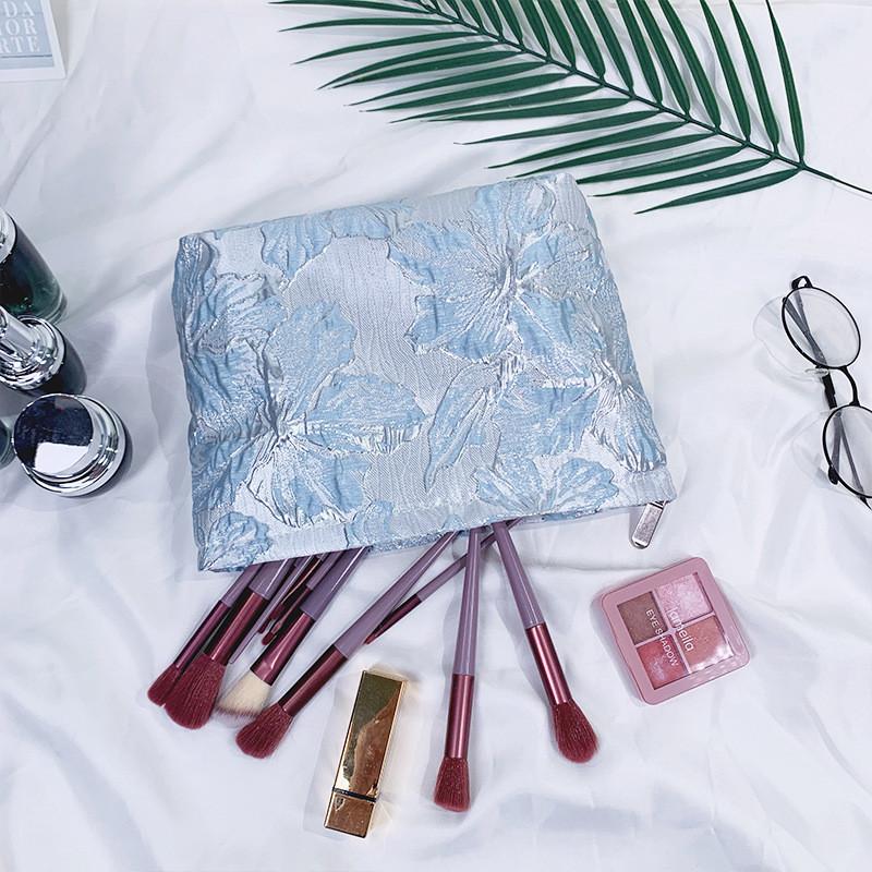French Retro Artisanal Cosmetic Organizer With Silk Fabric For Women