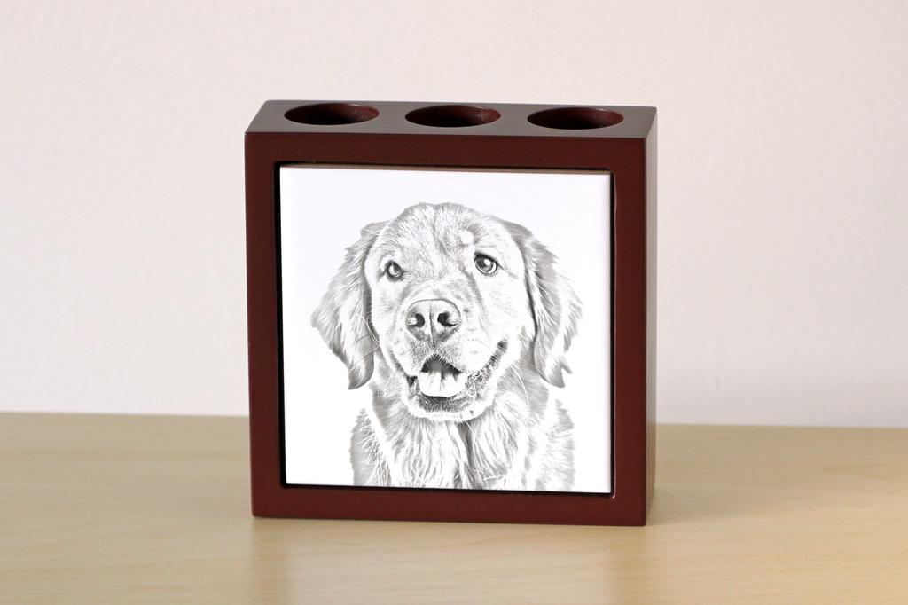 Golden Retriever - pen holder with a dog, desk organizer with a print, personalized desk decoration from the Art-Dog brand.