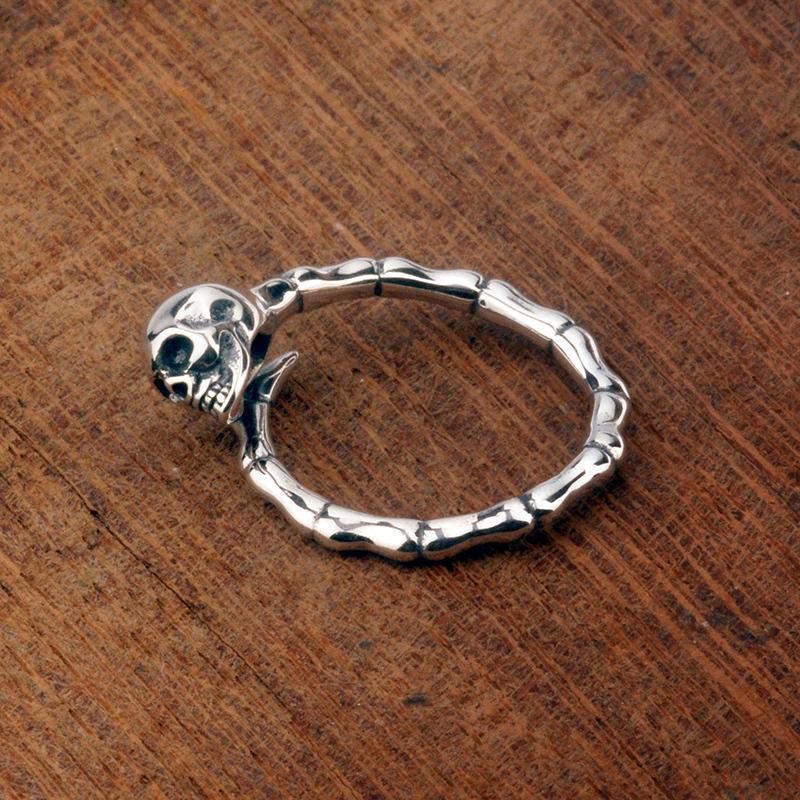 Xiangxu Retro Skull Hand Bone Alloy Ring - Punk, Hip Hop Style