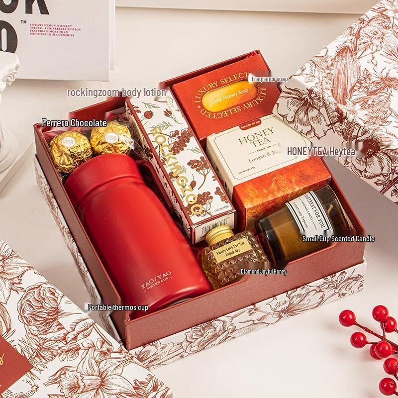 Women s Day Red Floral Gift Set