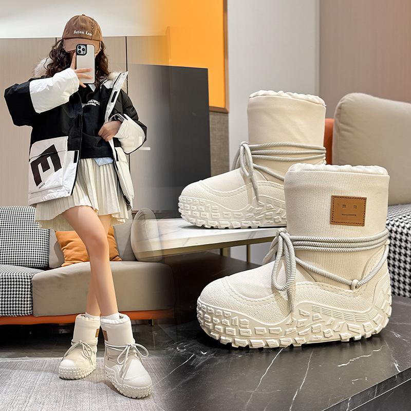 Snow Boots for Women In Winter Super Hot Thickened Warm Sleeve Cotton Boots Non-slip Water-release Fashion Northeast Boots for Women