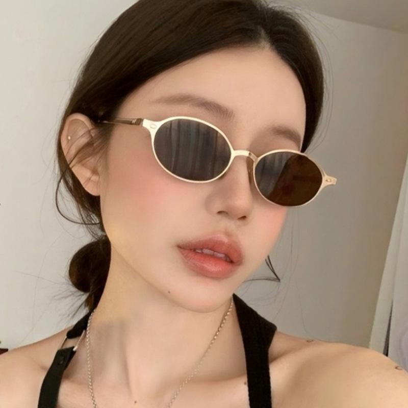 

Ladies Sunglasses, Vintage Metal Oval Sunglasses