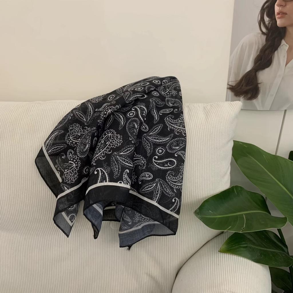 Cotton and linen headscarf small square scarf 11 * 11cm silk scarf square scarf polka dot silk scarf ribbon thin soft high-end silk scarf