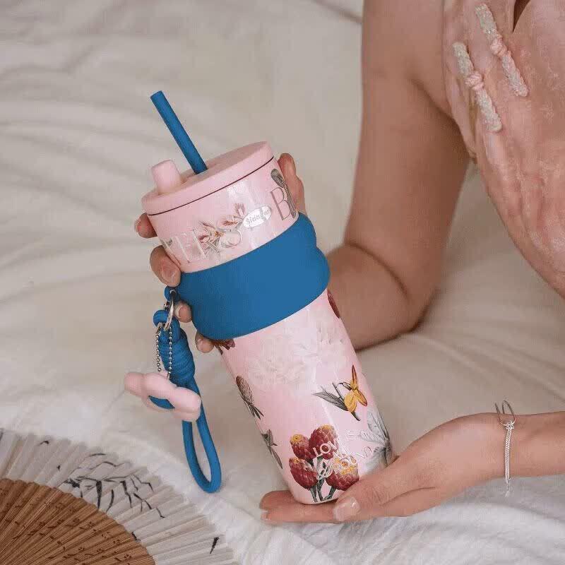 Women s Large Capacity Insulated Water Bottle
