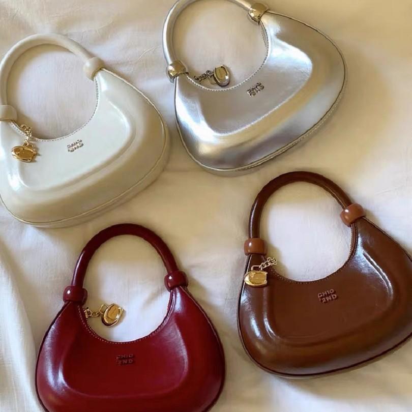 

Hayley s Diary Genuine Leather Crescent Tote Handbag белый