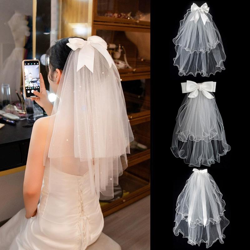 1 pièce Voile de mariée court bord dentelle Élégant nœud Perle Accessoires de mariage Double couche Tulle blanc pour femmes