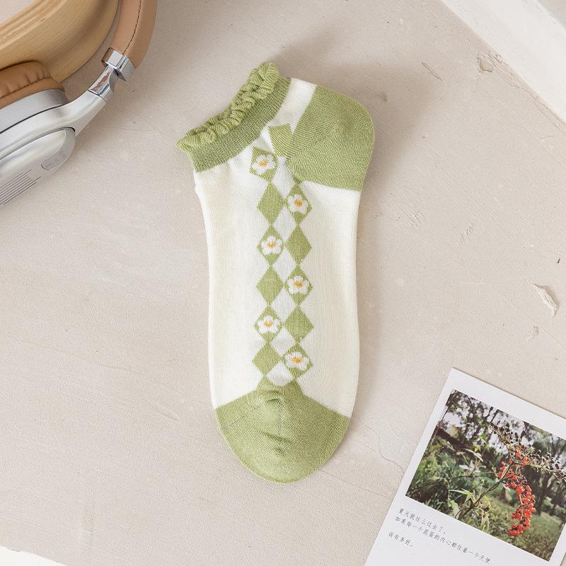 Ladies Summer Thin Simple and Comfortable with Sweet Small Fresh Light Mouth Green Socks