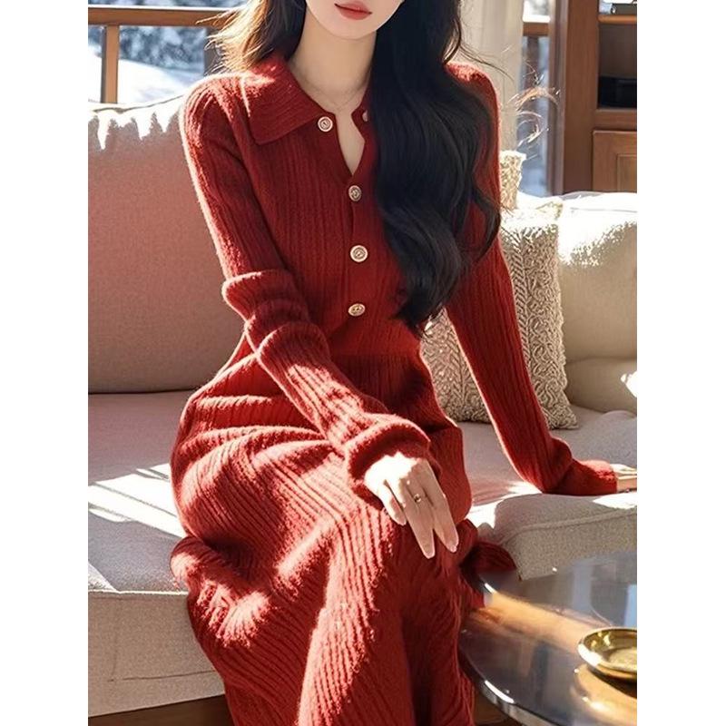 Elegant Thickened Red Knit Lapel Dress for Winter, Ideal for Pear-Shaped Figures, Red Tea Style, Layered Under Coats