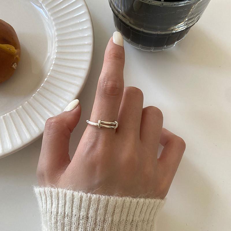 S925 Elegant Adjustable Sterling Silver Ring For Women Featuring Minimalist Geometric Design