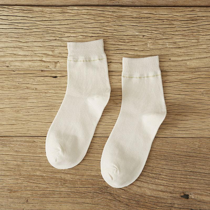 5/10 Paires Chaussettes Décontractées Confortables Printemps Été Femmes Mi-mollet Couleur Unie Coton Chaussettes Longues Mignonnes Absorbant la Transpiration Respirantes