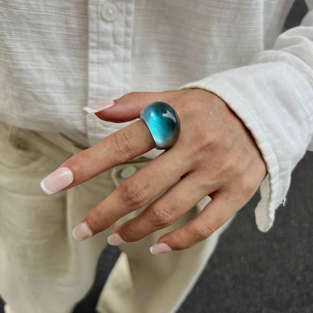 SHIXIN 5 Styles Trendy Smooth Surface Resin Acrylic Chunky Rings for Women Boho Retro Irregular Curved Finger Rings Jewelry Gift