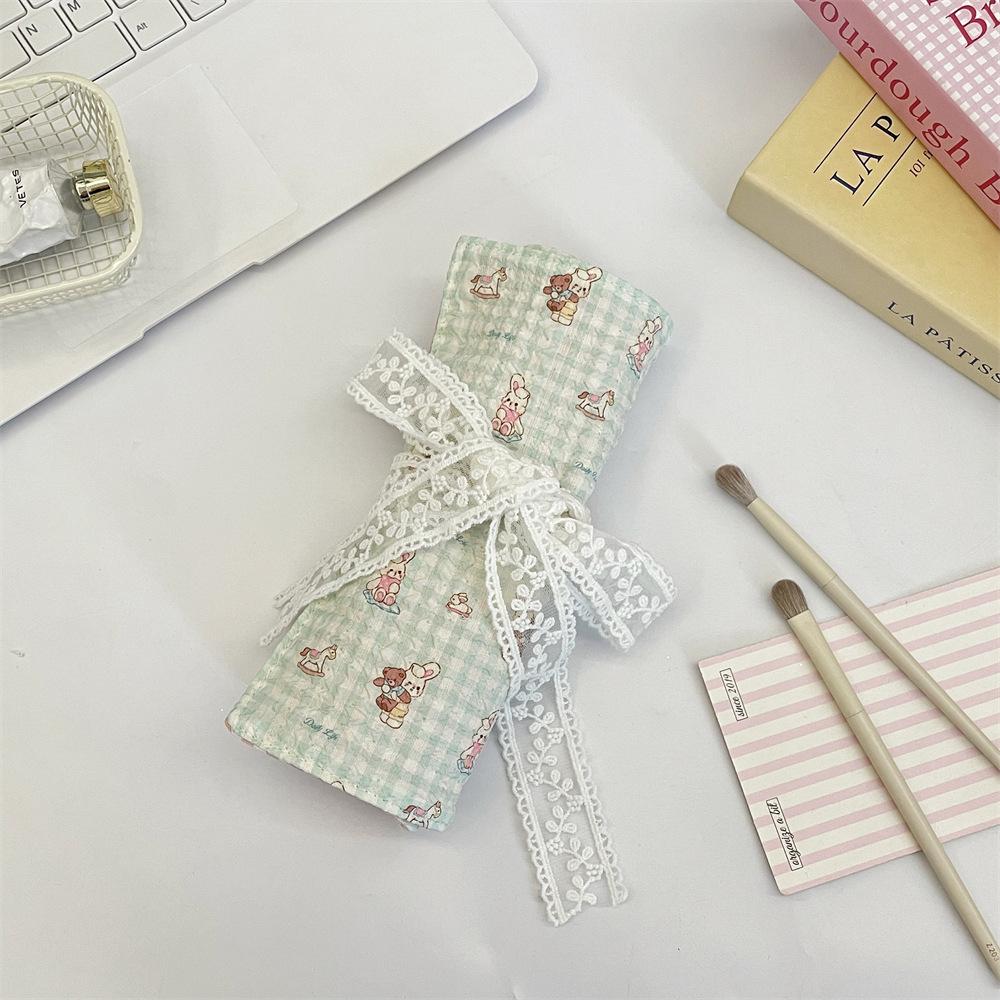 Cute Cartoon Roll Up Makeup Brush Bag Lace Tie Gingham Cosmetic Brush Organizer Pouch for Travel Daily Use