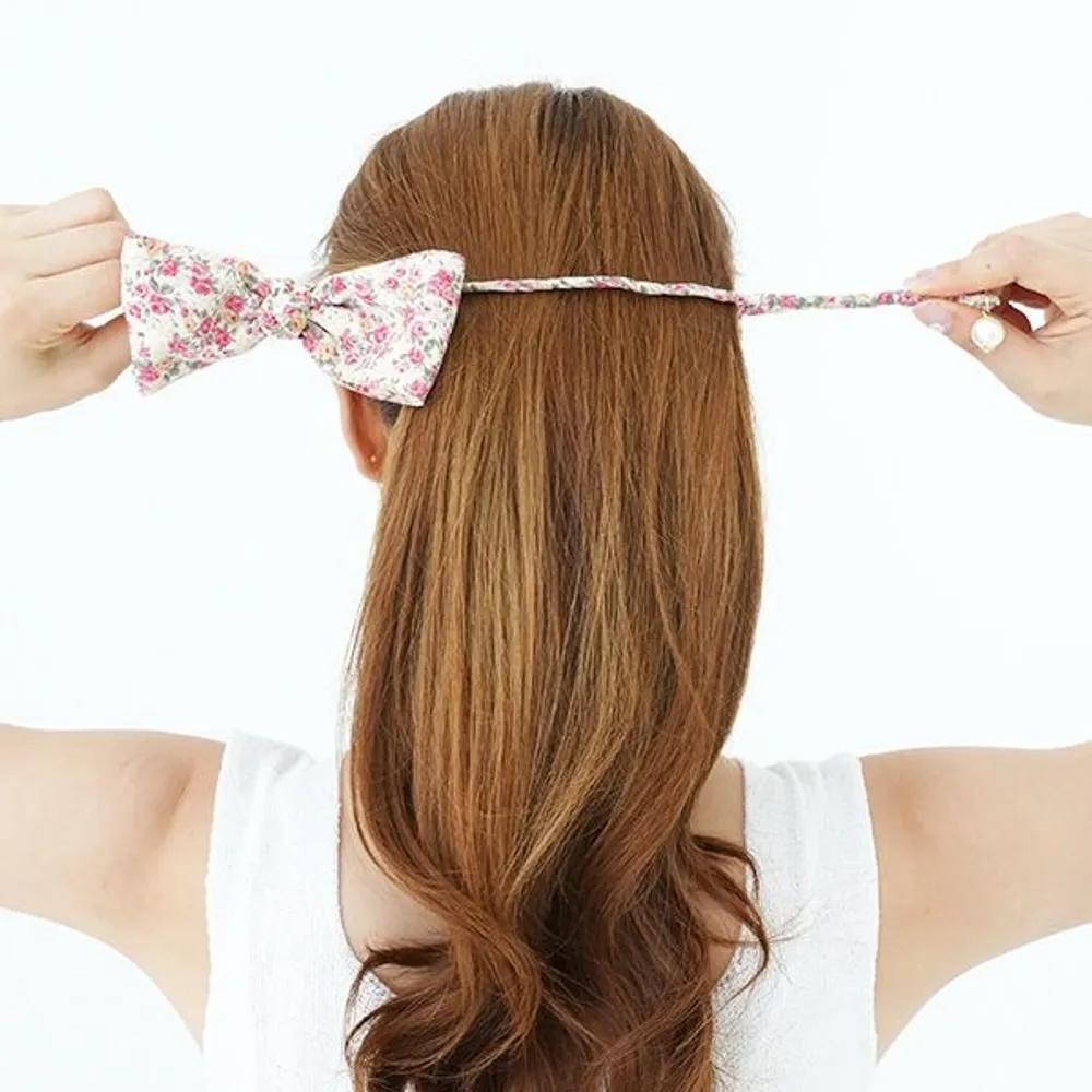 Fluffy small flower updo bun hair bun band (22H165) black