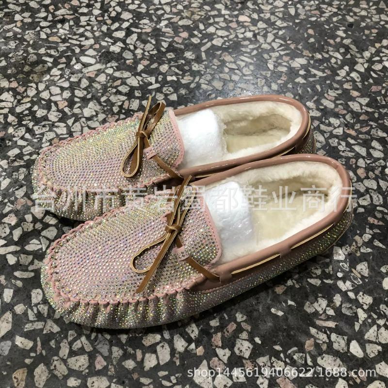 Color rhinestone beanie shoes women's winter velvet cotton shoes Harajuku large size pregnant women casual shoes flat bottom one pedal fluffy shoes