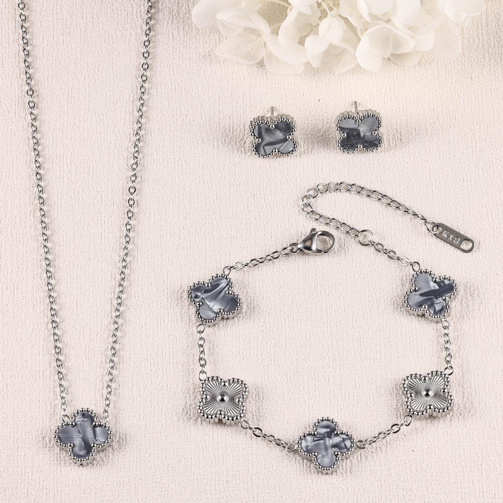 3-teiliges Kleeblatt Armband Halskette Ohrringe 18K Vergoldet Nicht Verblassend Leichter Luxus Mode Set