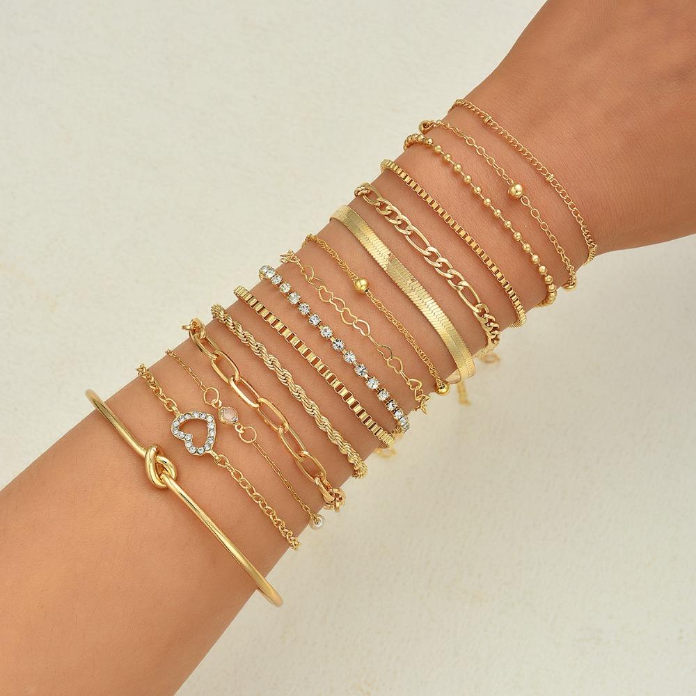 15-delige Set Multi-Layer Uitgeholde Hart Armband Set voor Vrouwen Stapelbare Figaro Visgraat Kristallen Armbanden Dagelijkse Sieraden