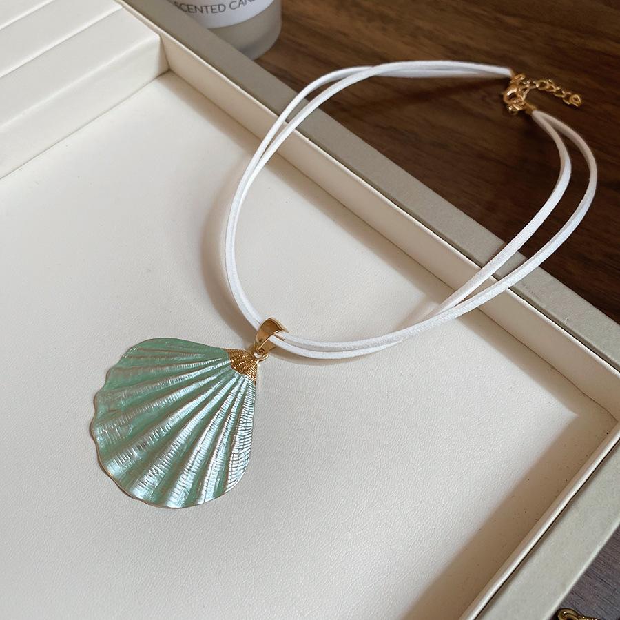 

Sweet Colorful Dopamine Marine Shells Pendant Necklace Earring Sets for Women Summer Beach Vacation Jewelry Accessories Gifts