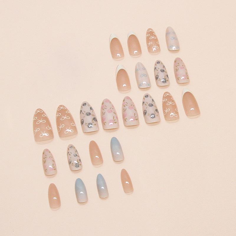 Gradient French Floral Nail Art Patches - Versatile, Simple, Wearable False Nail Tips