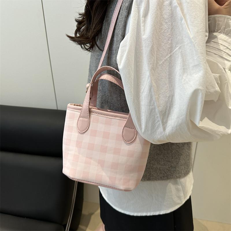 Summer Plaid Small Bag Women's New Versatile Shoulder Messenger Bag Is Now Popular Bucket Bag
