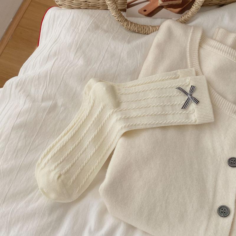 Women's Autumn Vintage Stereo Bow Checked Mid Tube Stack Socks