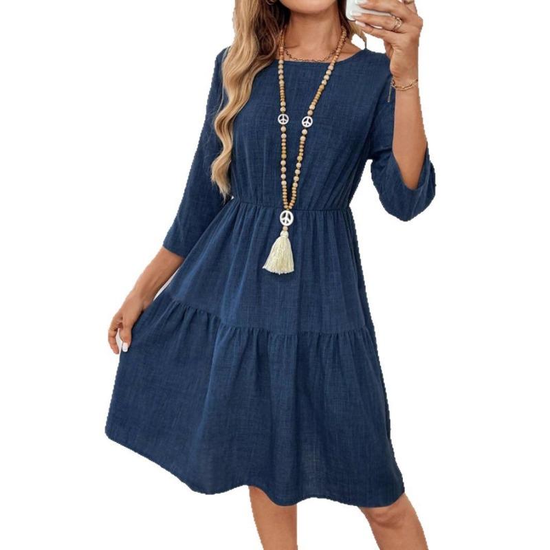 

Весенне-летнее женское платье с завышенной талией, рукавами три четверти и круглым вырезом XXL темно-синий