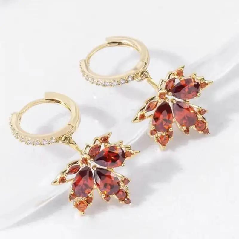 French Vintage Crystal Zircon Red Maple Leaf Earrings for Women Temperament Rhinestone Tassel Earrings Party Jewelry Bijoux Gift