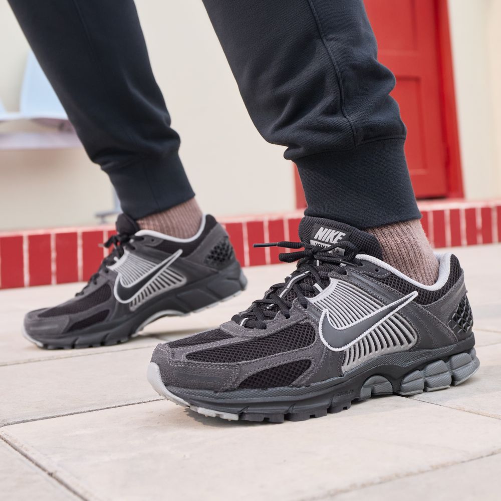 Nike Zoom Vomero 5 Антрацит Плоское Серебро 41