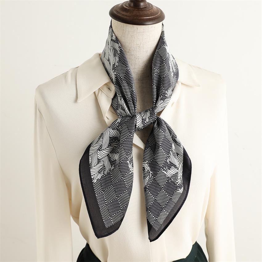 Silk scarf, scarf, European and American style color block, professional scarf, sunscreen shawl simulation silk 71cm splicing versatile square scarf s