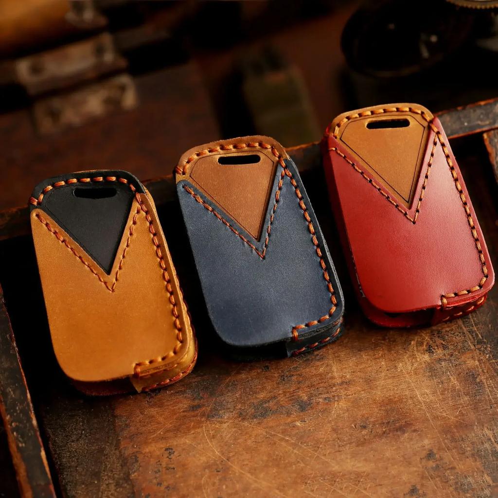 Leather Car Key Case Cover for Volkswagen VW Polo Golf 7 Sagitar Passat for Skoda Octavia Keyring Shell Bag Fob Auto Accessories