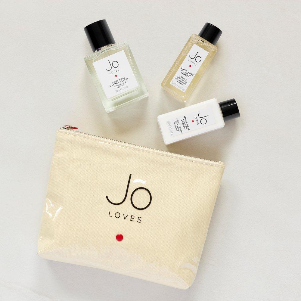 White Rose & Lemon Leaves Travel Collection (EDT + Shower Gel + Body Lotion)