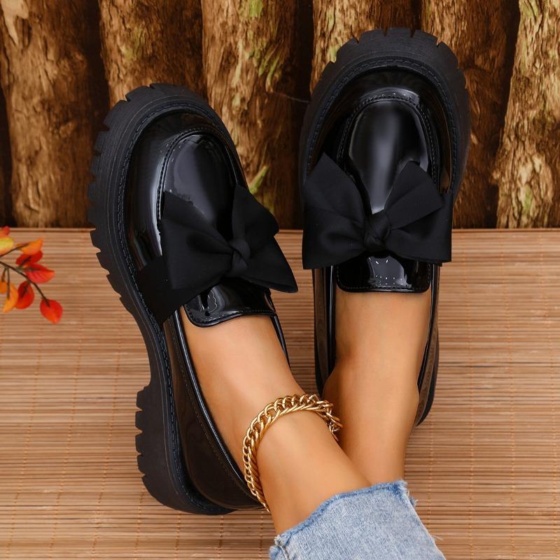 Mocassins pour femmes 2025 Bout rond Semelle plateforme Nœud papillon Une seule chaussure pour femmes Mode Tout-match Chaussures en cuir de style britannique
