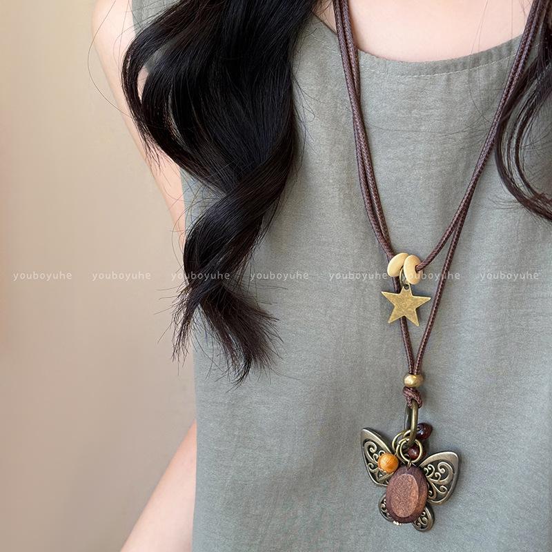 

Zen Beaded Butterfly Pendant Necklace - Light Luxury Sweater Chain Jewelry for Women