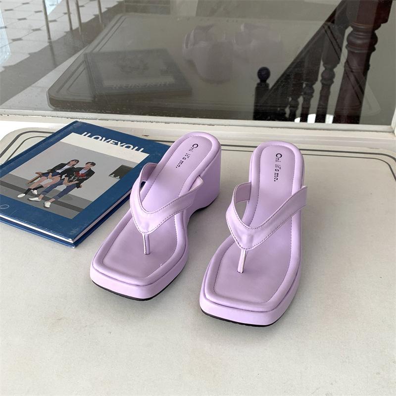 

2025 spring and autumn new cool slippers women s Korean version square head high heel fashion thick heel outer wear beach toe herringbone 39 фиолетовый