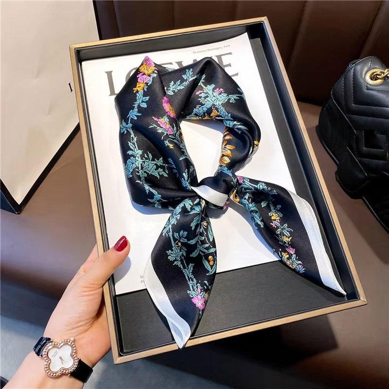100% Natural Silk Square Scarf Women Bandana Headscarf Scarves Shawls Square Neck Foulard Wraps cachecol femme schals bufanda