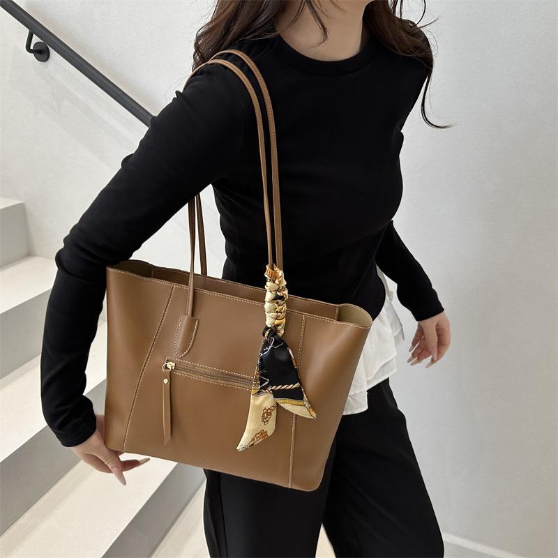 New Tote Bag Hand Bag Large Capacity Solid Color Simple Shoulder Armpit Bag Commuting Versatile