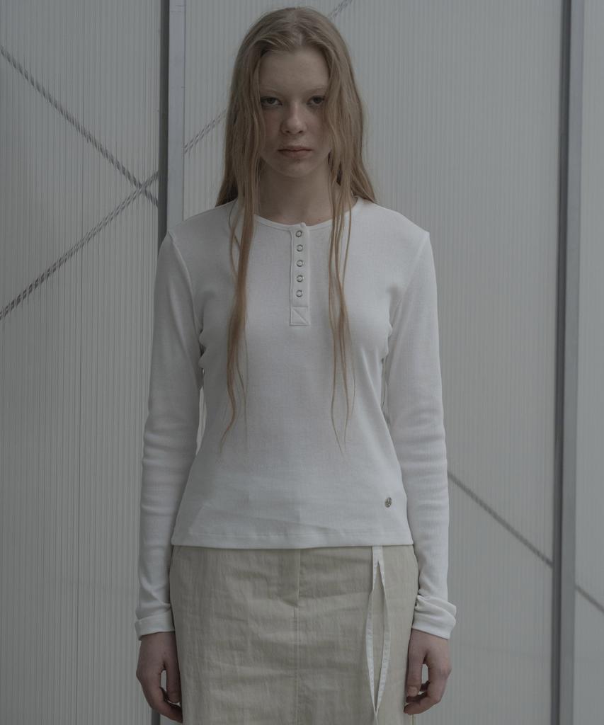 Mosyupamosyu Ribbed Henley Neck T-Shirt [Ivory]
