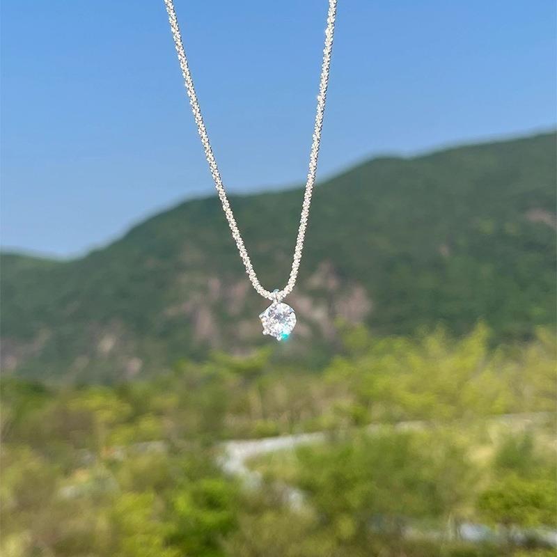 Sparkling Sparkling Diamond Necklace New High-end Light Luxury Niche Design Gentle Wind Collarbone Chain
