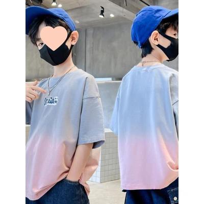 Gradientowy Przystojny Chłopak T-shirt z krótkim rękawem Top dla dzieci Lato Nowy Średni i Duży T-shirt dla dzieci z rękawem do połowy Trend