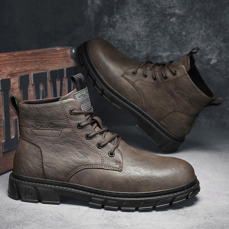 Fashion 2025 Autumn Men High Top Boots Outdoor Leather Ankle Boots Lightweight Casual Designer Male Work Boots Classic Handmade Shoes