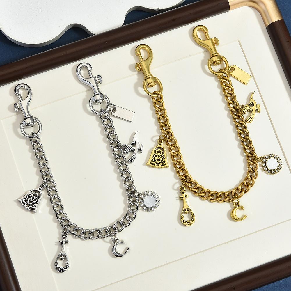 Vintage Niche Carved Chain