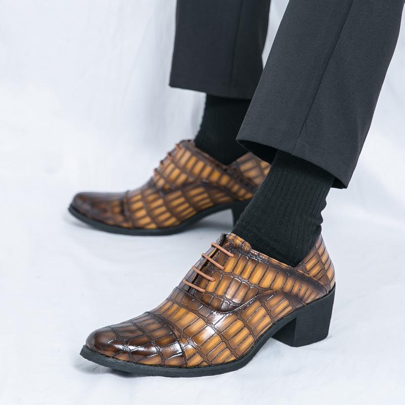 Fashion 2025 Leather High Heels Men Club Shoes Classic Pointed Toe Male Casual Footwear All-match Men Boots Male Lace-Up Walking Shoes