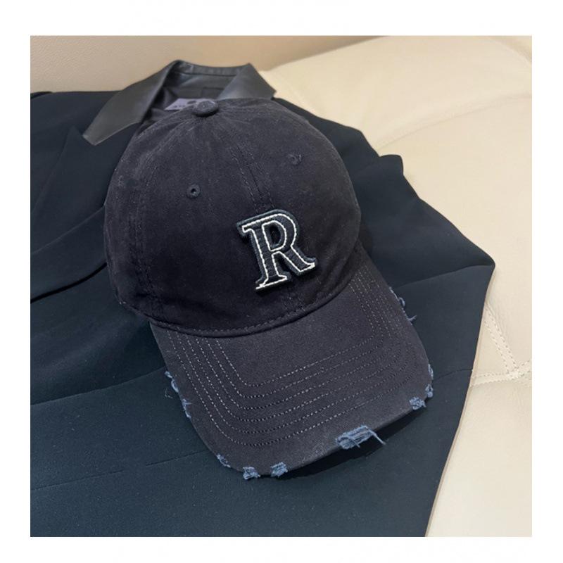 Fashion Versatile R Letter Baseball Cap Women'S Sunscreen Show Face Small Spring And Autumn Sun Hat Sports Travel Men