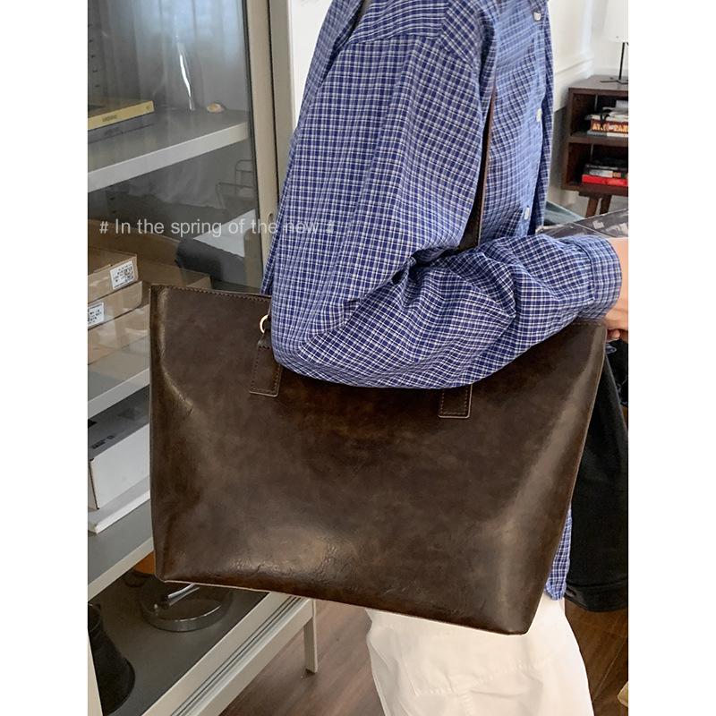 Retro High-end Commuter Women's Bag 2025 New Solid Color Simple Large-capacity Tote Bag Versatile Shoulder Bag