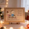 Wooden Couple Table Sign with Stand Farmhouse Rustic Cartoon Couple Ornament Valentine's Day Anniversary Wedding Party Decoration