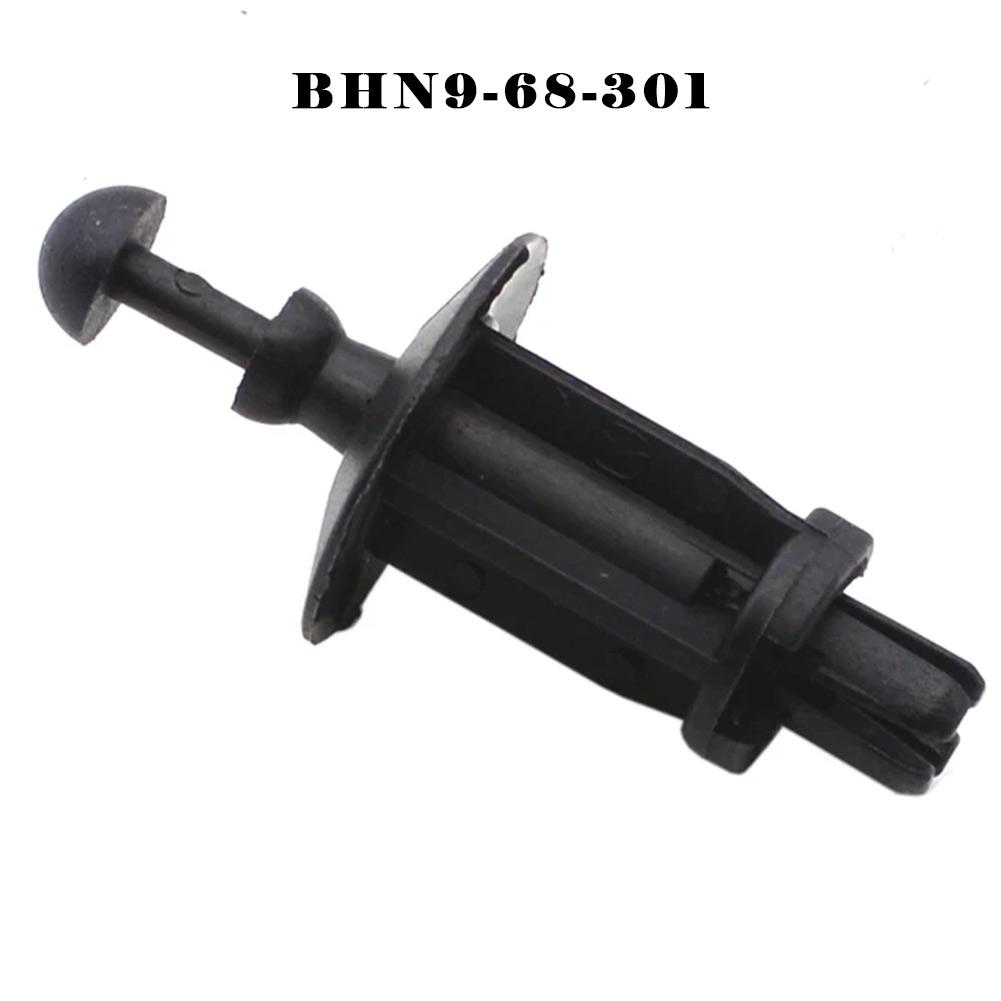 Black Tailgate Panel Plastic Practical BHN9-68-301 BHN968301