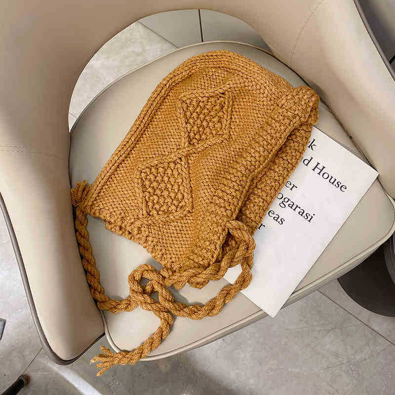 Big Red Balaclava Hat Women's Strappy Knitted Winter Thickened Warm Woolen Hat