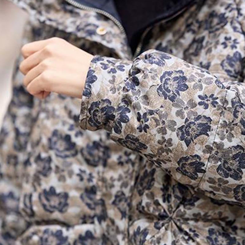 Women's Printed Cotton Padded Jacket, Stand Collar, Thickened Loose Fit, Short, Winter 2026, Small Floral Retro Style.