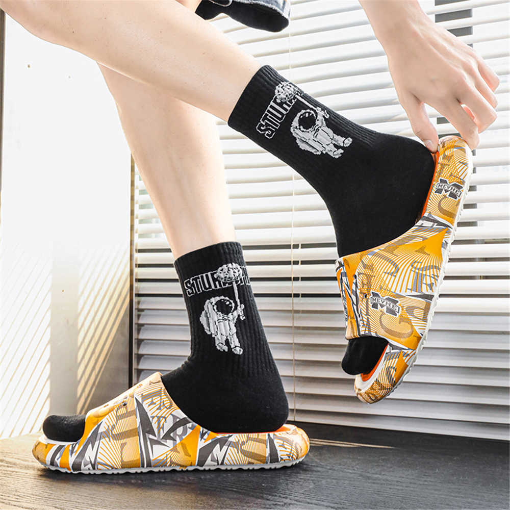 Fashion 40-41 Slip Resistant Women Flat Sandals Running Shoes Husband Slipper For Women Sneakers Sport Practice Lofer Funny Upper