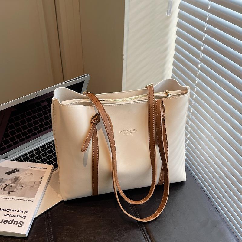 This Year's Popular Bag Women's Large-capacity 2025 New Autumn and Winter Versatile Casual Shoulder Bag Textured Commuter Tote Bag